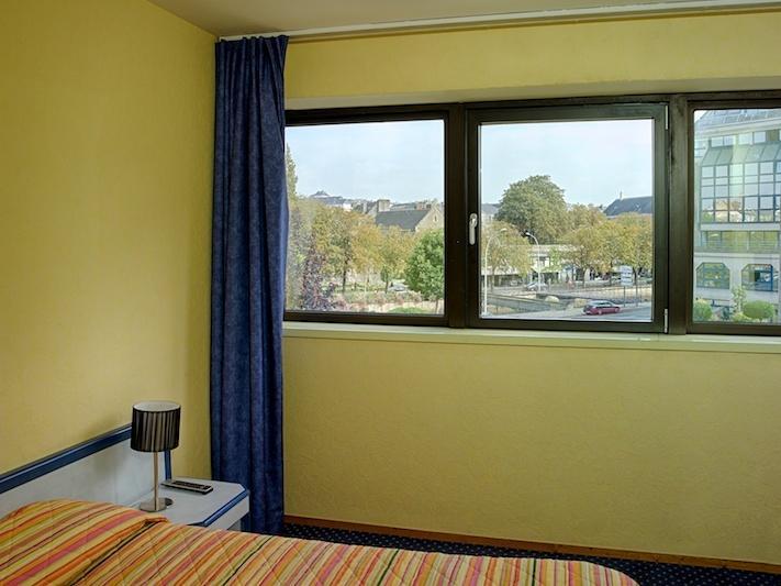 Hotel Dupleix - Hyper Centre - Parking Et Garage Gratuit Quimper Exteriör bild